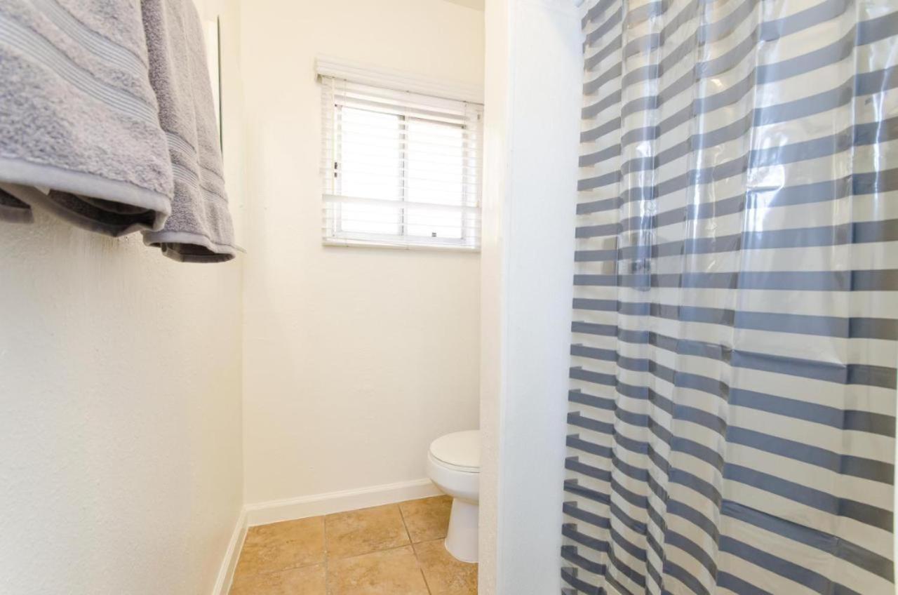 Cute Studio In The Heart Of Hollywood Apartment Los Angeles Bagian luar foto